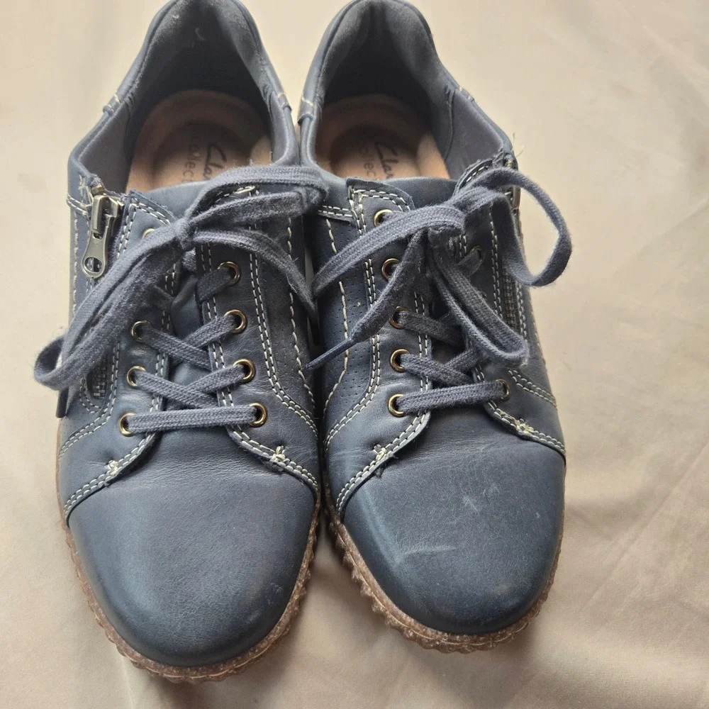 Clarks‎ Collection Navy Blue Leather Side Zip Lace Up Sneakers Womens Size 6 W